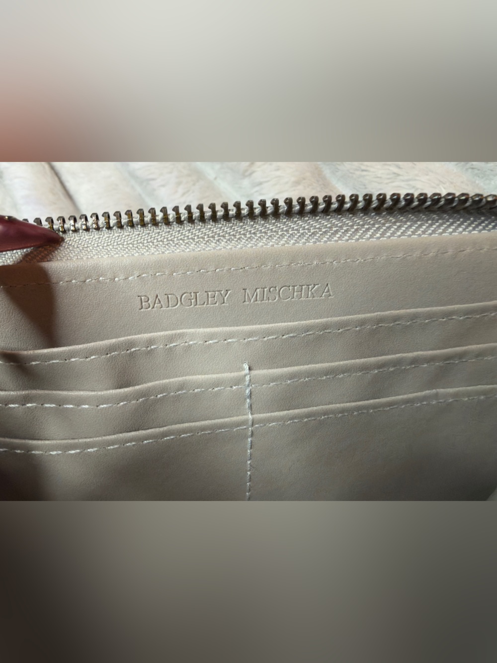Badgley Mischka Quilted Silver-Grey Zip Wallet with Logo - Picture 5 of 5